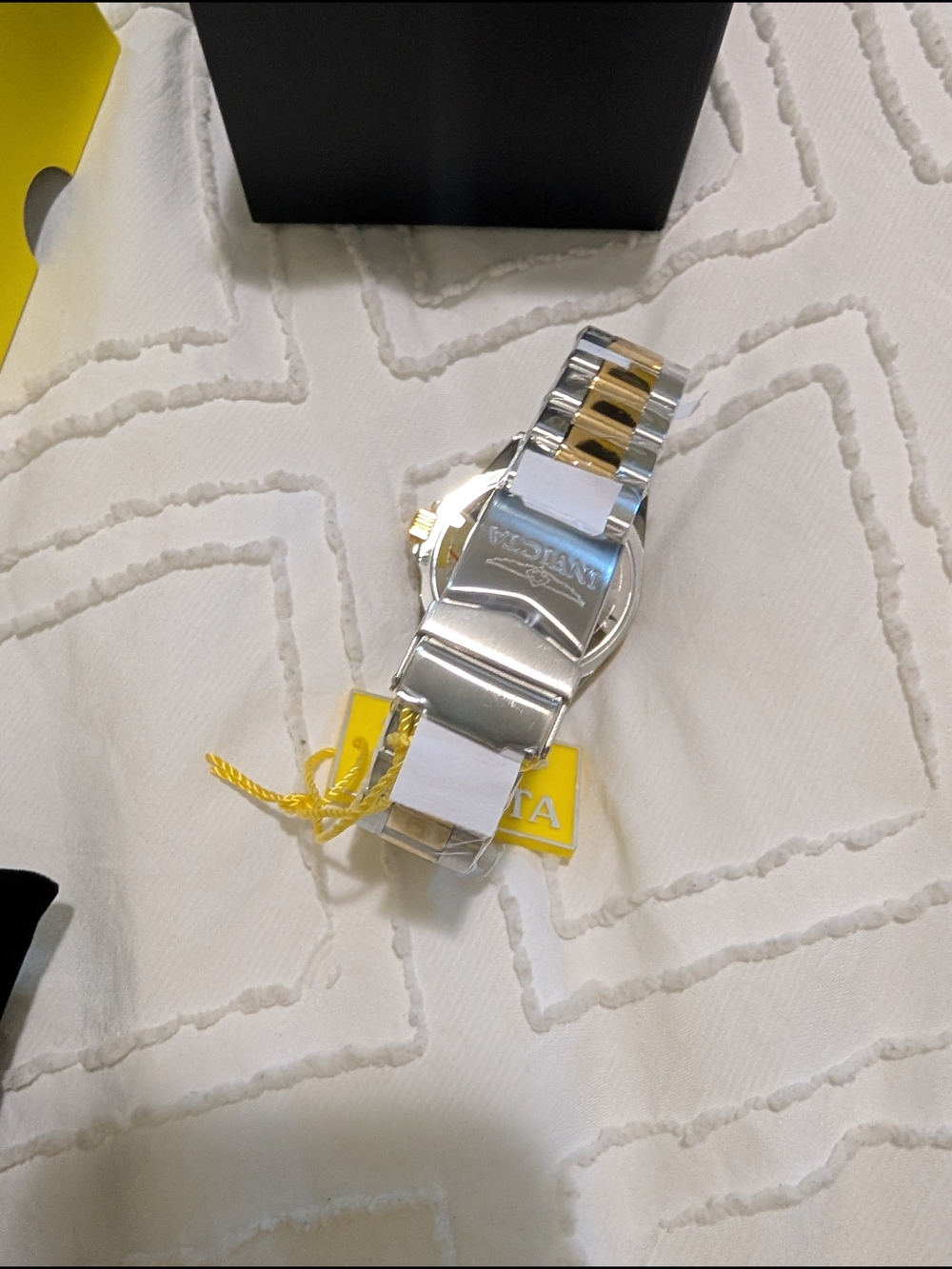 Invicta Two-Tone Automatic Dive Watch - Blue Dial - Picture 3 of 7